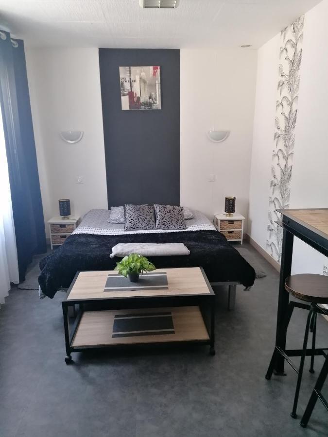 Charmant Appartement Entre Vitre Et Fougeres Chatillon-en-Vendelais ภายนอก รูปภาพ